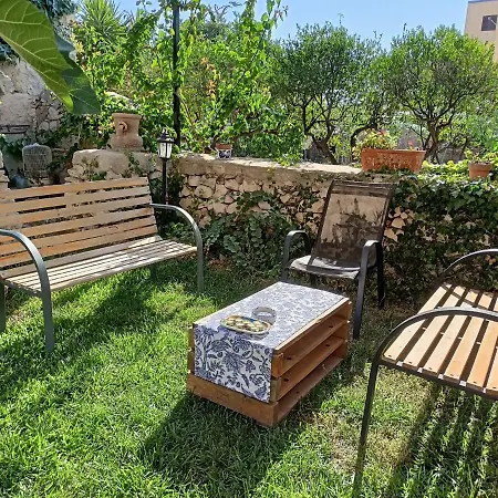 Bed & Breakfast Giardino Farina Dimora Storica Santa Croce Camerina