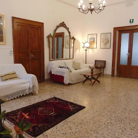Bed & Breakfast Giardino Farina Dimora Storica *